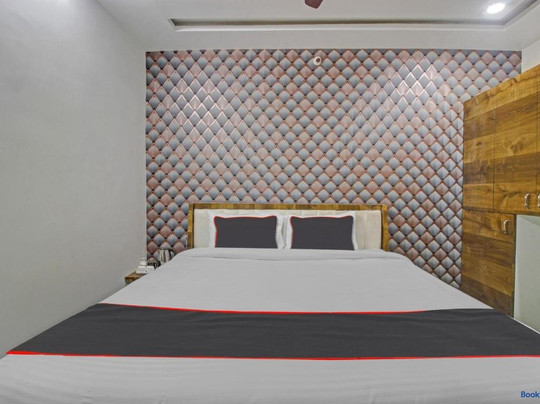 Collection O Vinayaka Luxury Stays