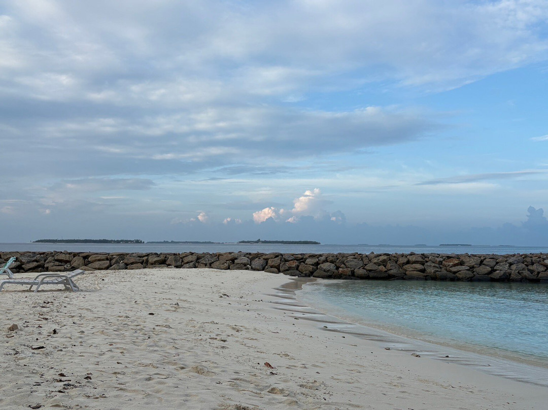 Aveyla Manta Village主图