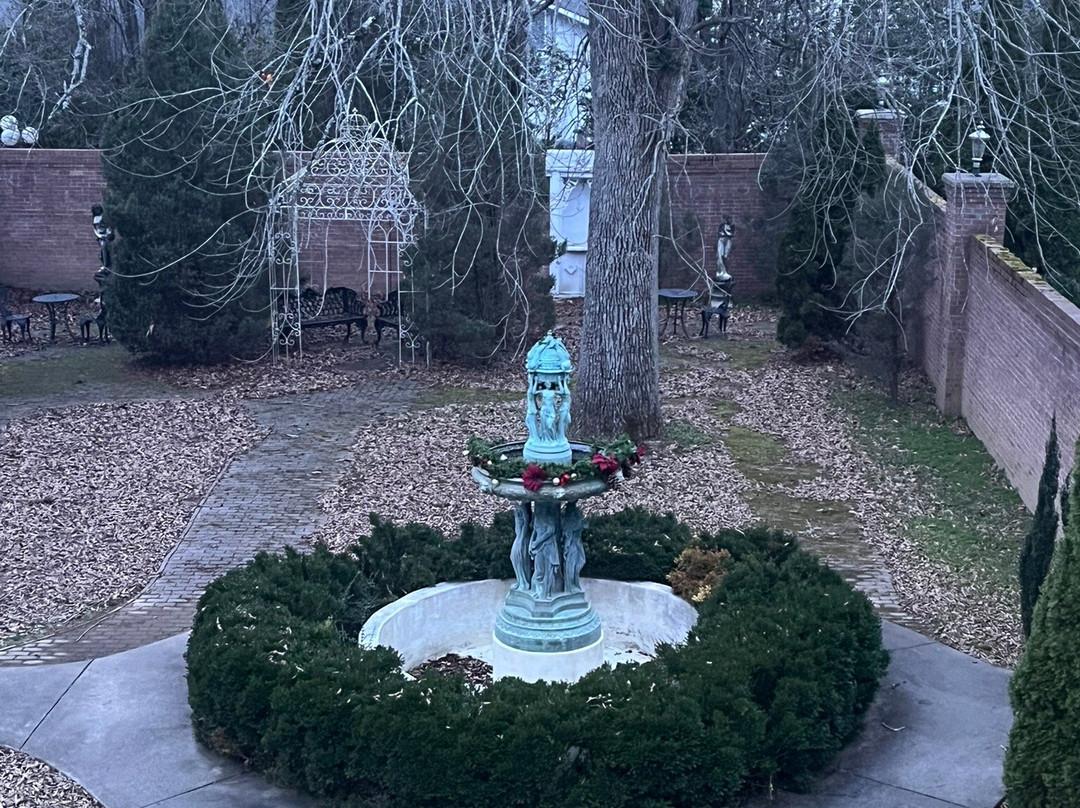 Falcon Rest Mansion & Gardens-McMinnville必去景点