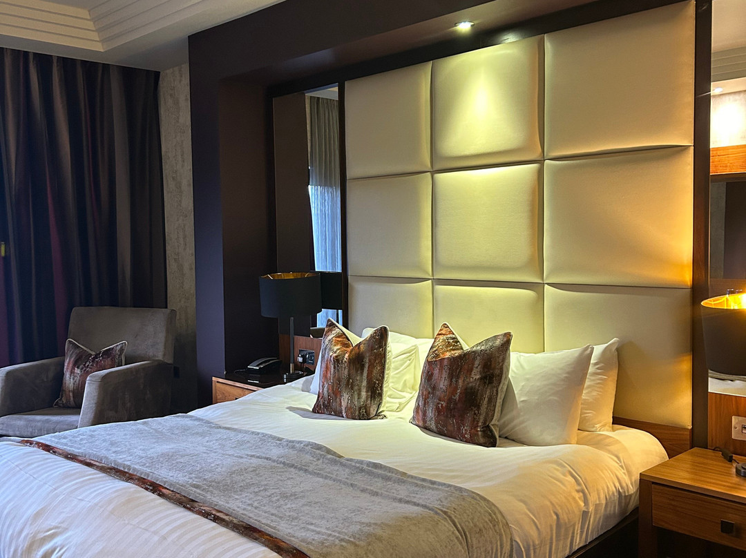 Lochside House Hotel Spa & Lodges主图