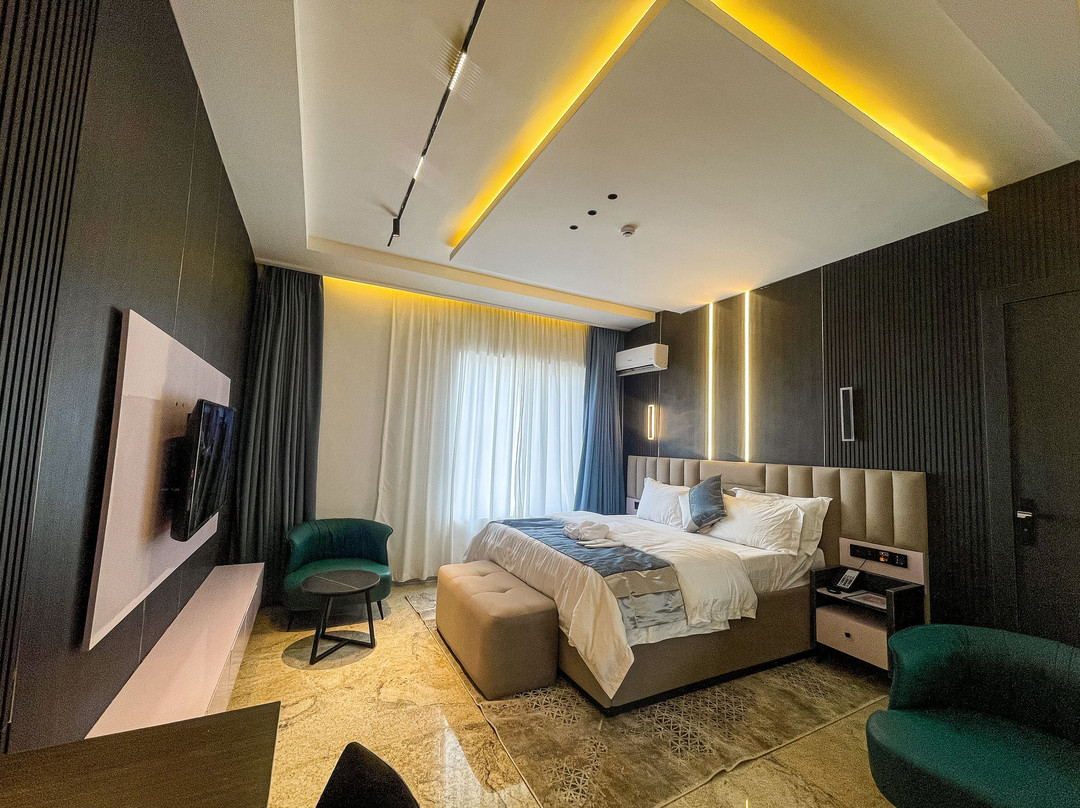 Vegas Astoria Hotel & Suites Ltd