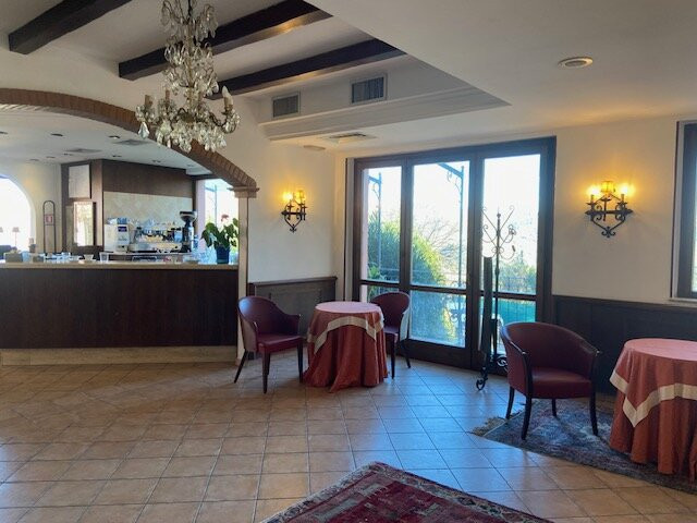 伊卡朗基餐厅乡村酒店主图