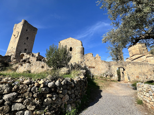 Mourtzinos Castle-Kardamyli必去景点