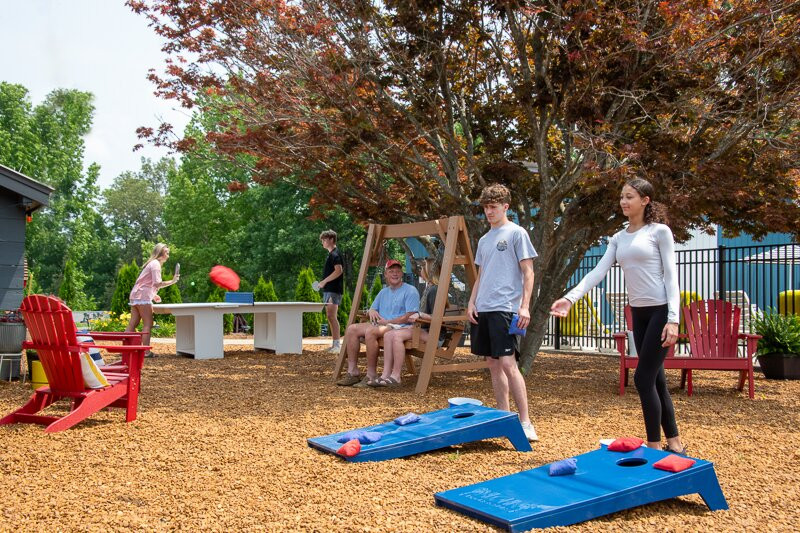 在Sledd Creek的湖房旅店主图