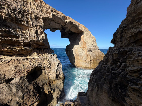 Wied il-Mielaħ Window-Gharb必去景点