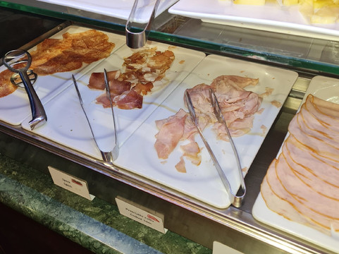 斯披索托酒店主图