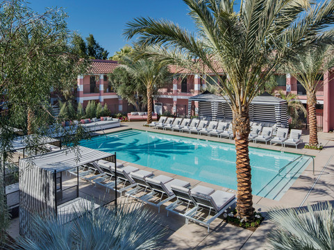 加州沙漠酒店住宿-Sands Hotel & Spa