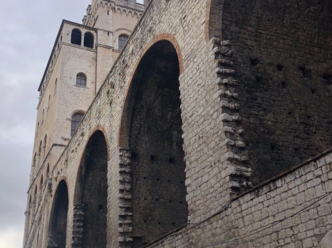 Piazza Grande-古比奥必去景点