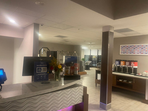 希尔顿欢朋套房酒店-山景-CA酒店主图