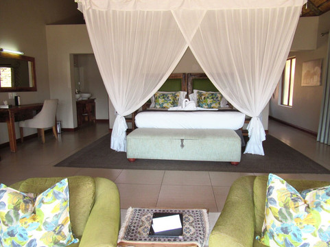 阿拉修萨野生动物园酒店主图