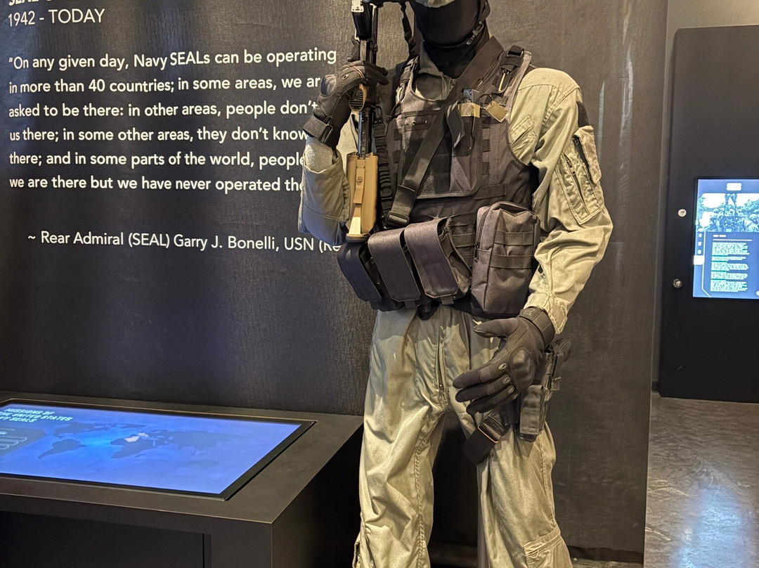 Lt Michael P. Murphy Navy Seal Museum-West Sayville必去景点