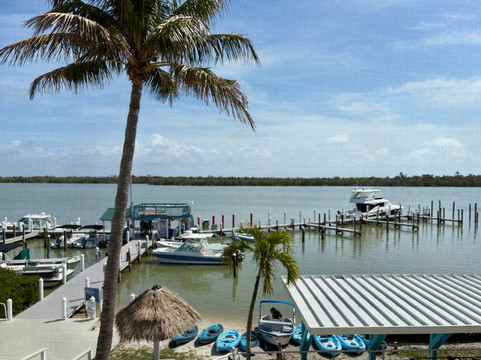 吐温沃特斯岛屿度假村及水疗中心主图