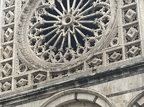 Duomo di Carrara-卡拉拉必去景点