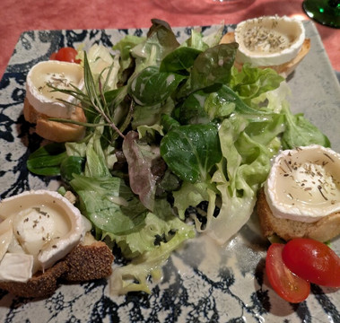 克雷贝酒店主图