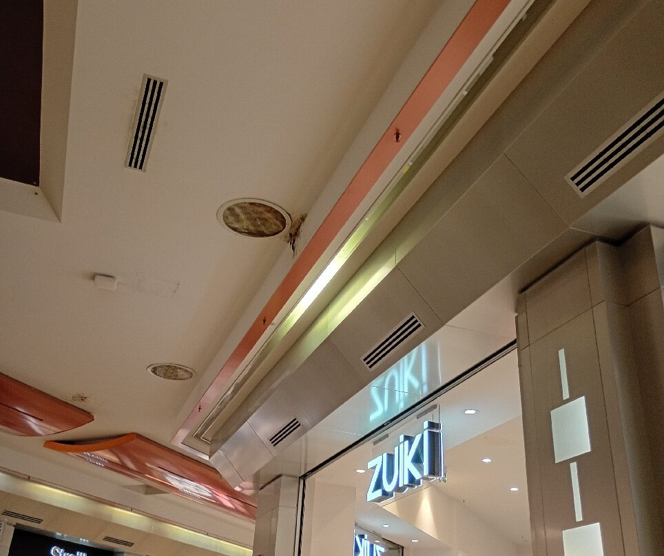 Centro Commerciale Il Casale-San Cataldo必去景点