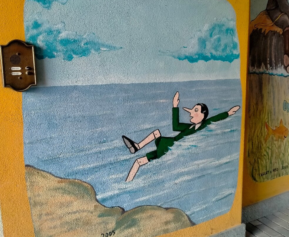 Il centro storico e i murales di Pinocchio-Vernante必去景点