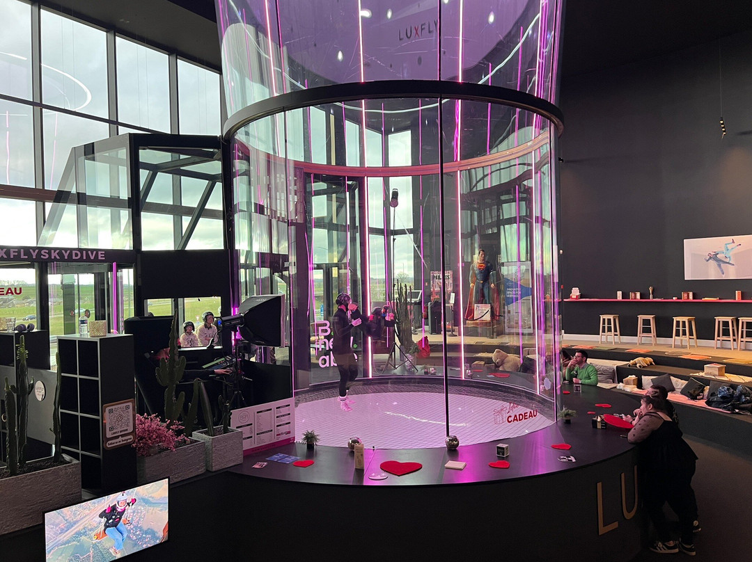 LUXFLY Indoor Skydive-阿尔隆必去景点