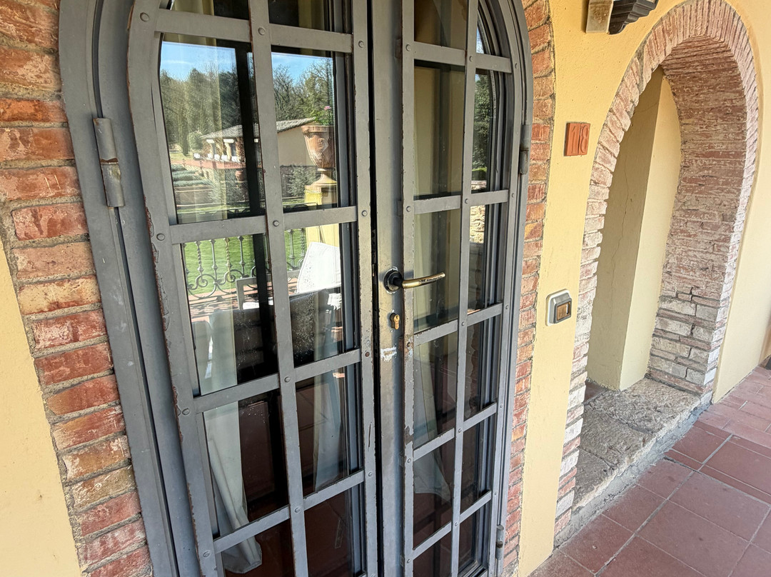 博尔戈圣路易吉酒店主图