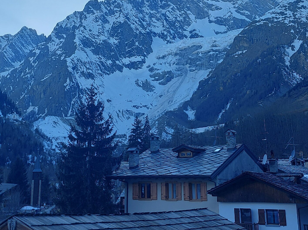 布伦瓦旅馆主图