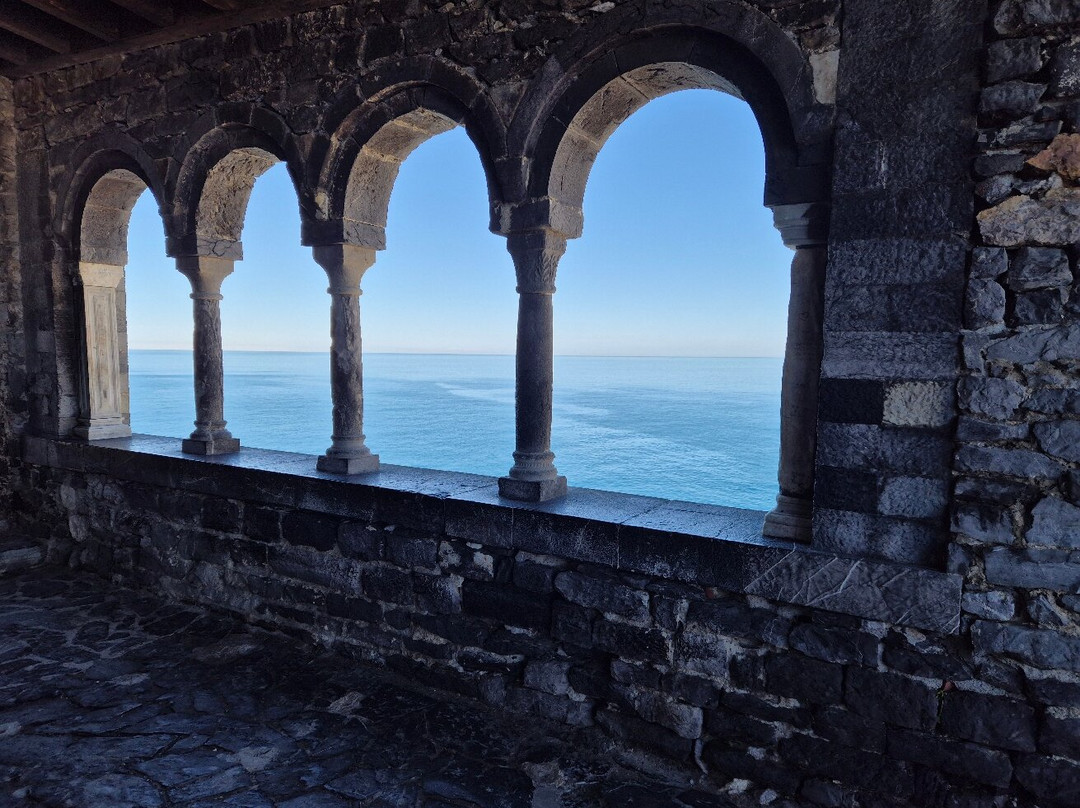 San Pietro Church-韦内雷港必去景点