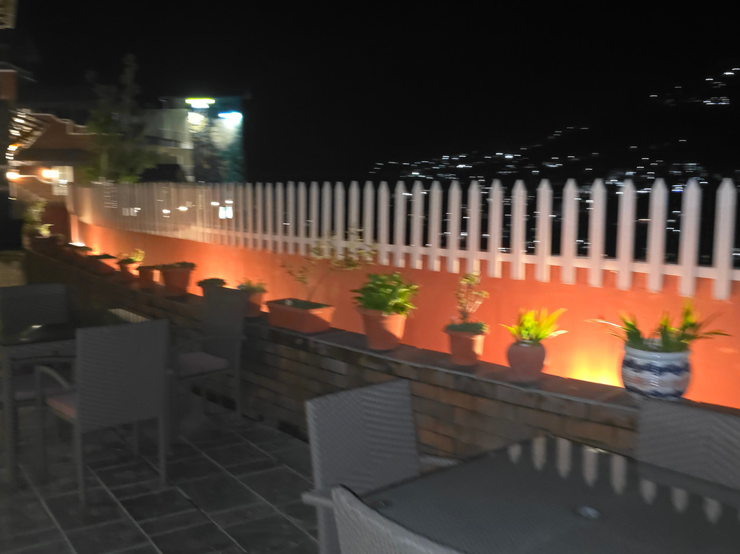 胡斯塔高山度假酒店主图