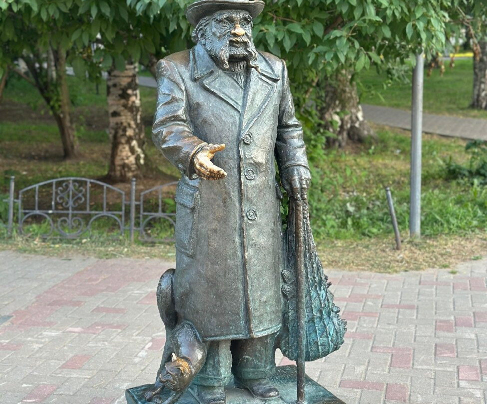 Monument to Writer Pisakhov-阿尔汉格尔斯克必去景点