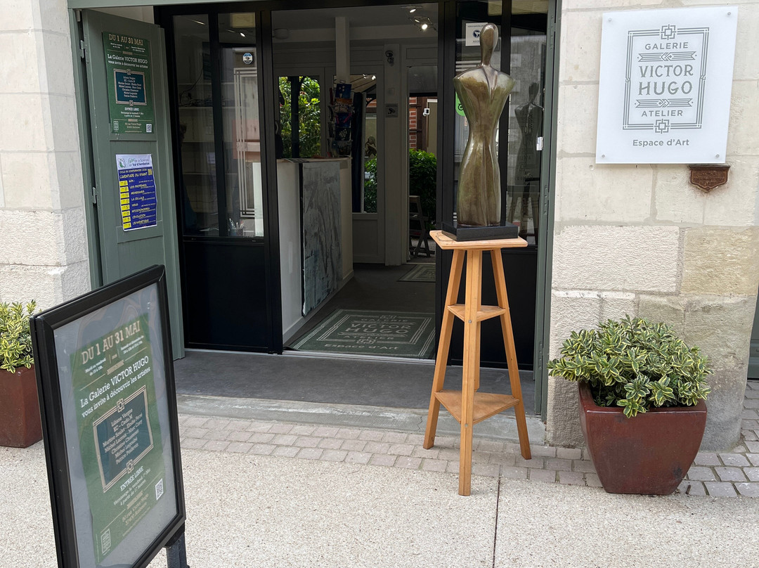 Galerie Victor Hugo-昂布瓦斯必去景点