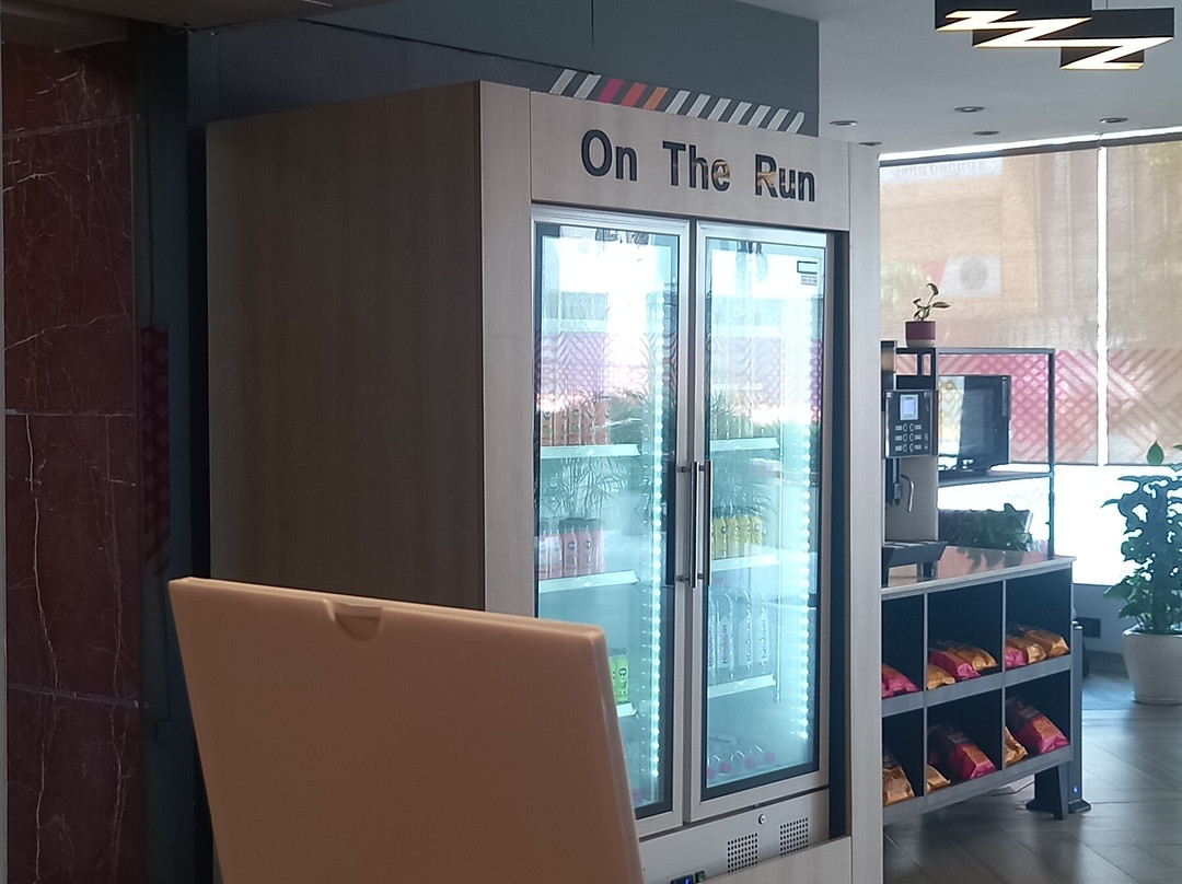 金杰诺伊达市中心酒店主图