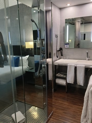 德莫斯托莱斯城市酒店-旅行者