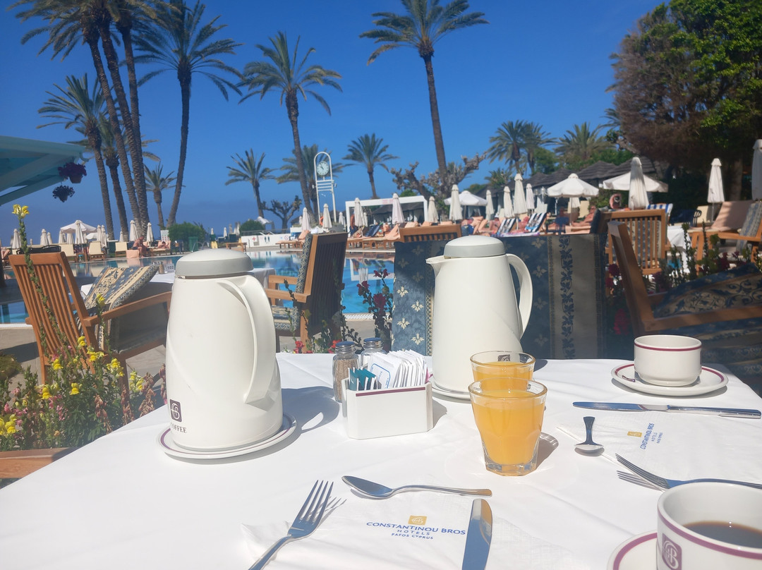 Constantinou Bros Pioneer Beach Hotel主图