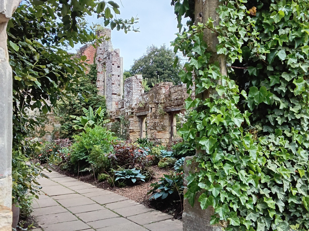 Scotney Castle-皇家滕布里奇韦尔斯必去景点