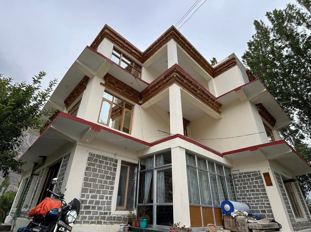 Glamour Guest House