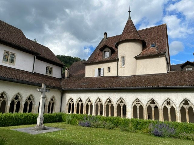 Cloître de St-Ursanne-Saint-Ursanne必去景点