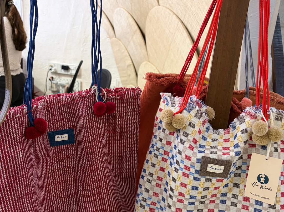 Her Works Vientiane Boutique-万象必去景点