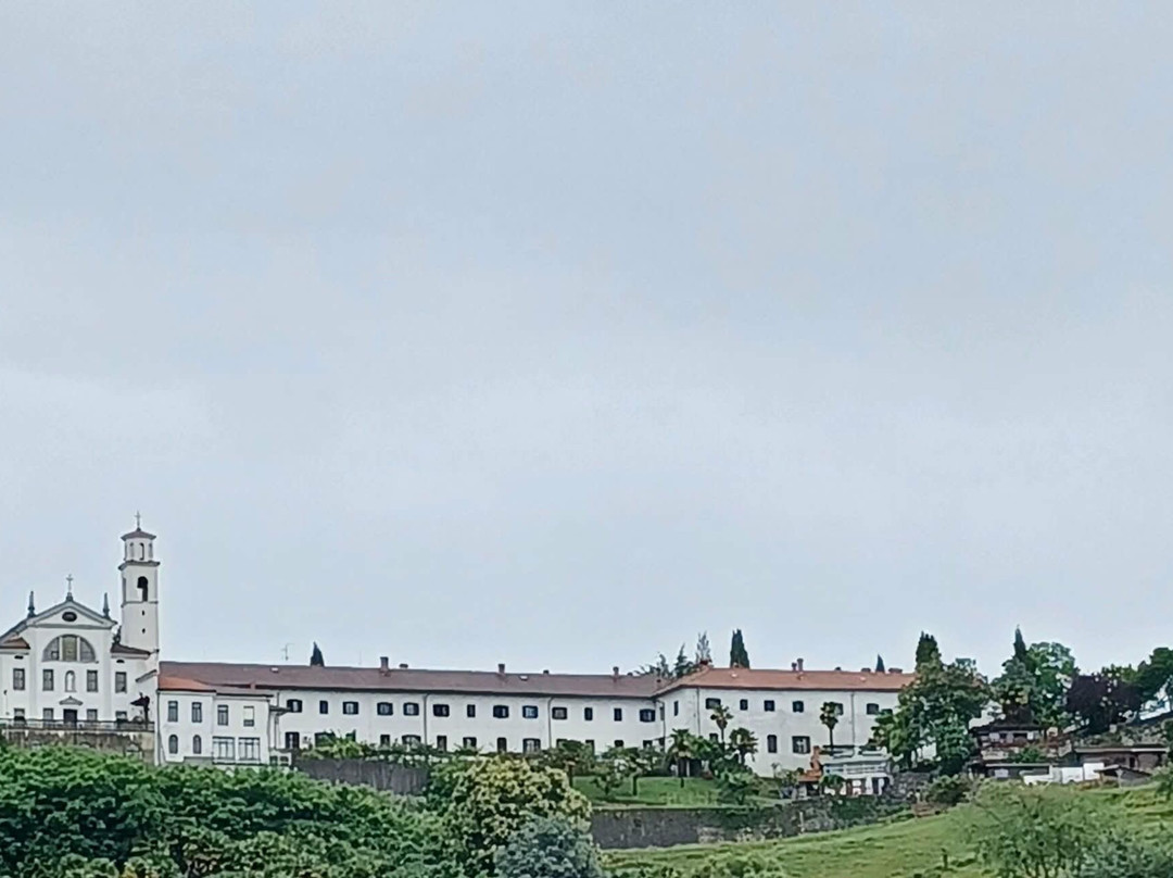 Frančiškanski Samostan Kostanjevica-新戈里察必去景点