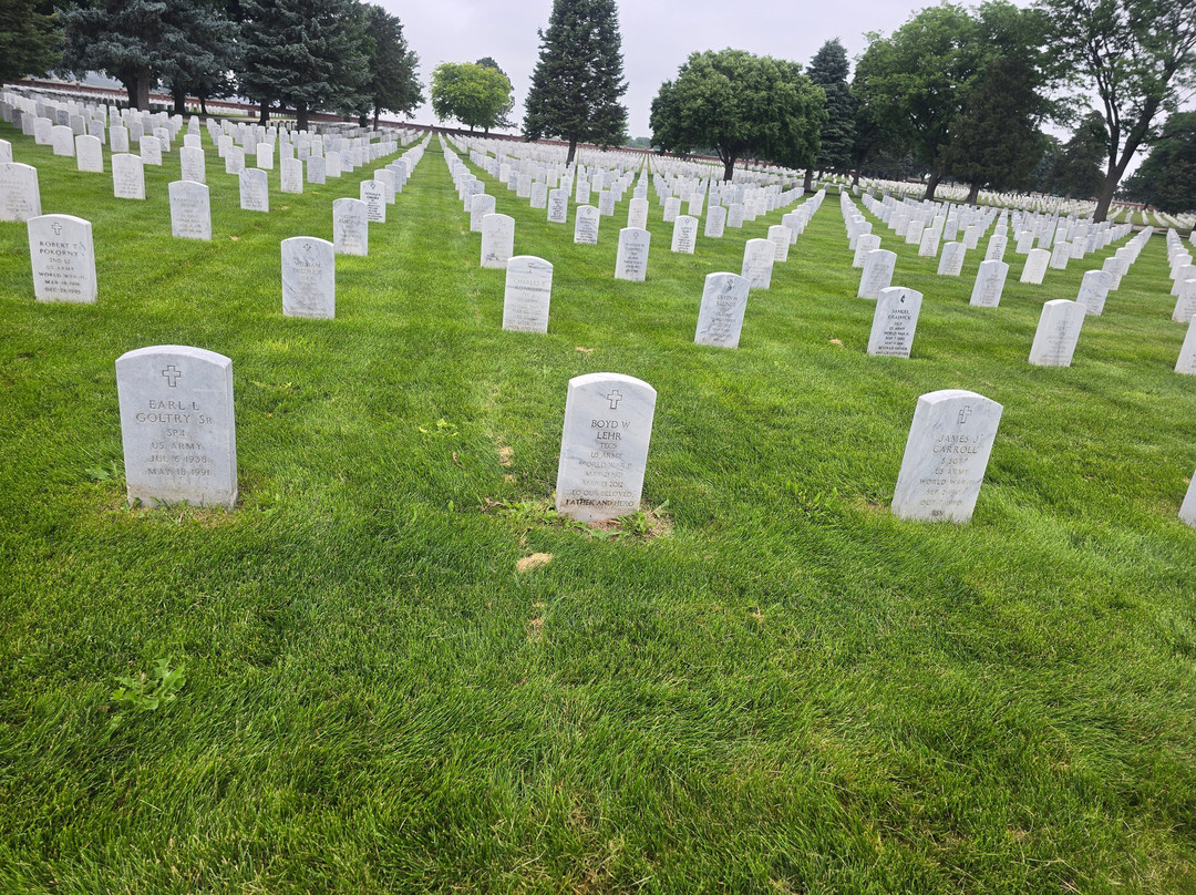 Fort McPherson National Cemetery-Maxwell必去景点