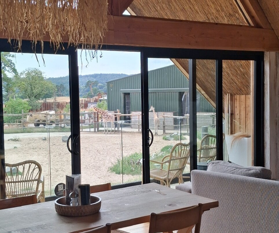 Safari Lodges At West Midlands Safari Park主图