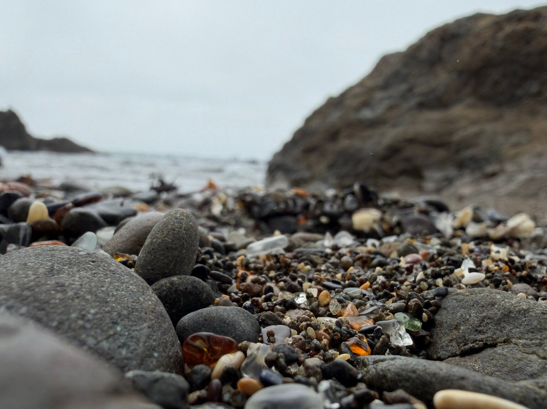Glass Beach-布拉格堡必去景点