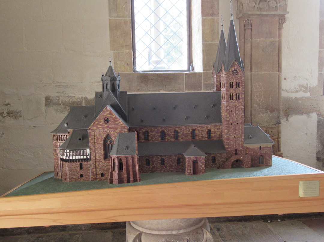 St. Petri Kathedrale-Fritzlar必去景点
