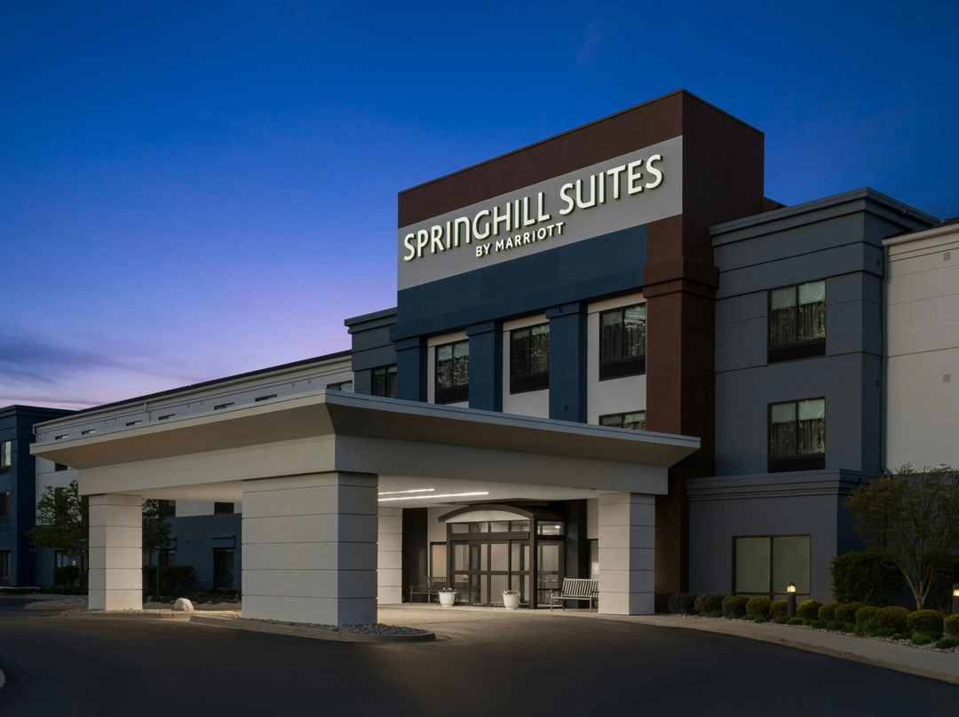 大急流城机场东南万豪SpringHill酒店
