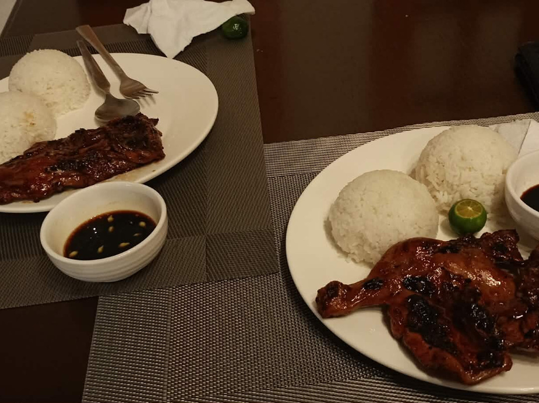 Cubiertos Cafe and Resto