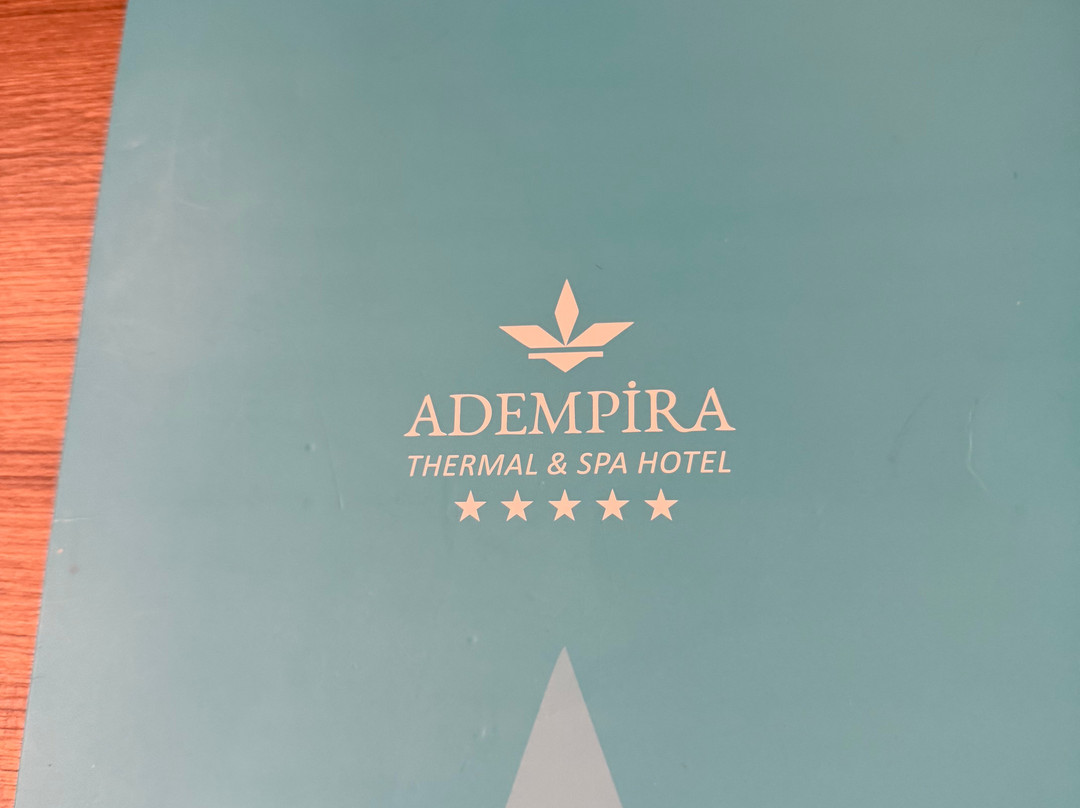 阿迪姆皮拉温泉 SPA 酒店主图