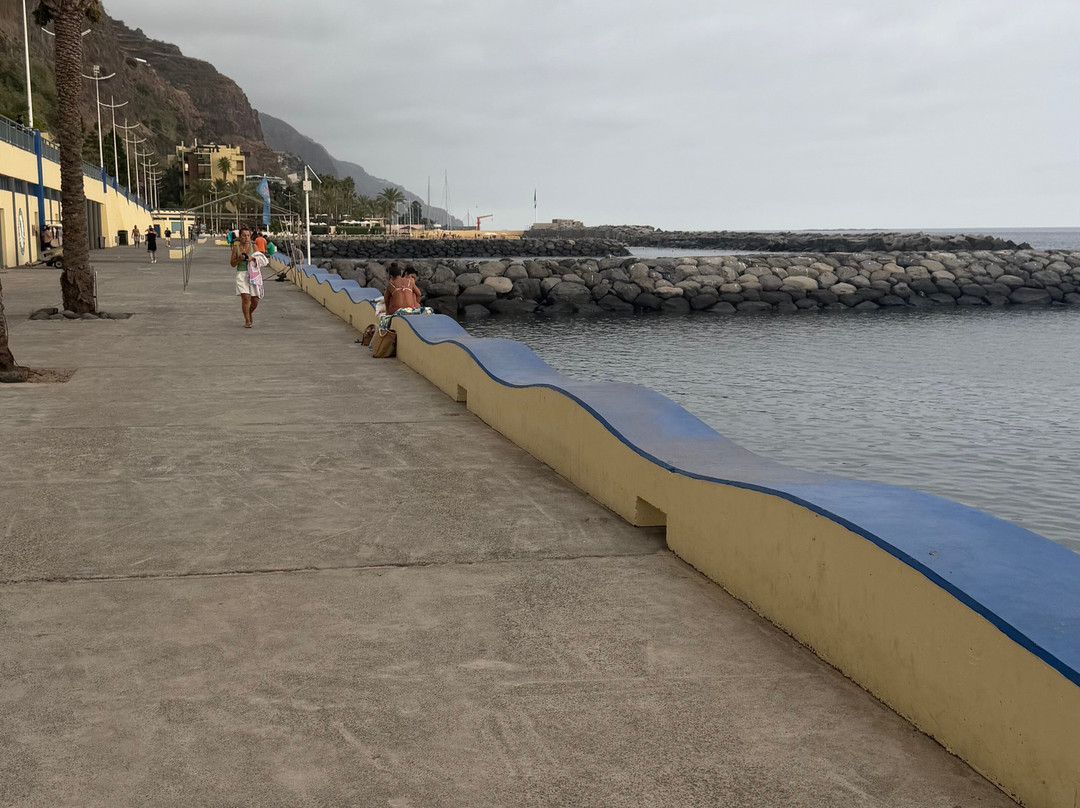 Praia da Calheta-卡列塔必去景点
