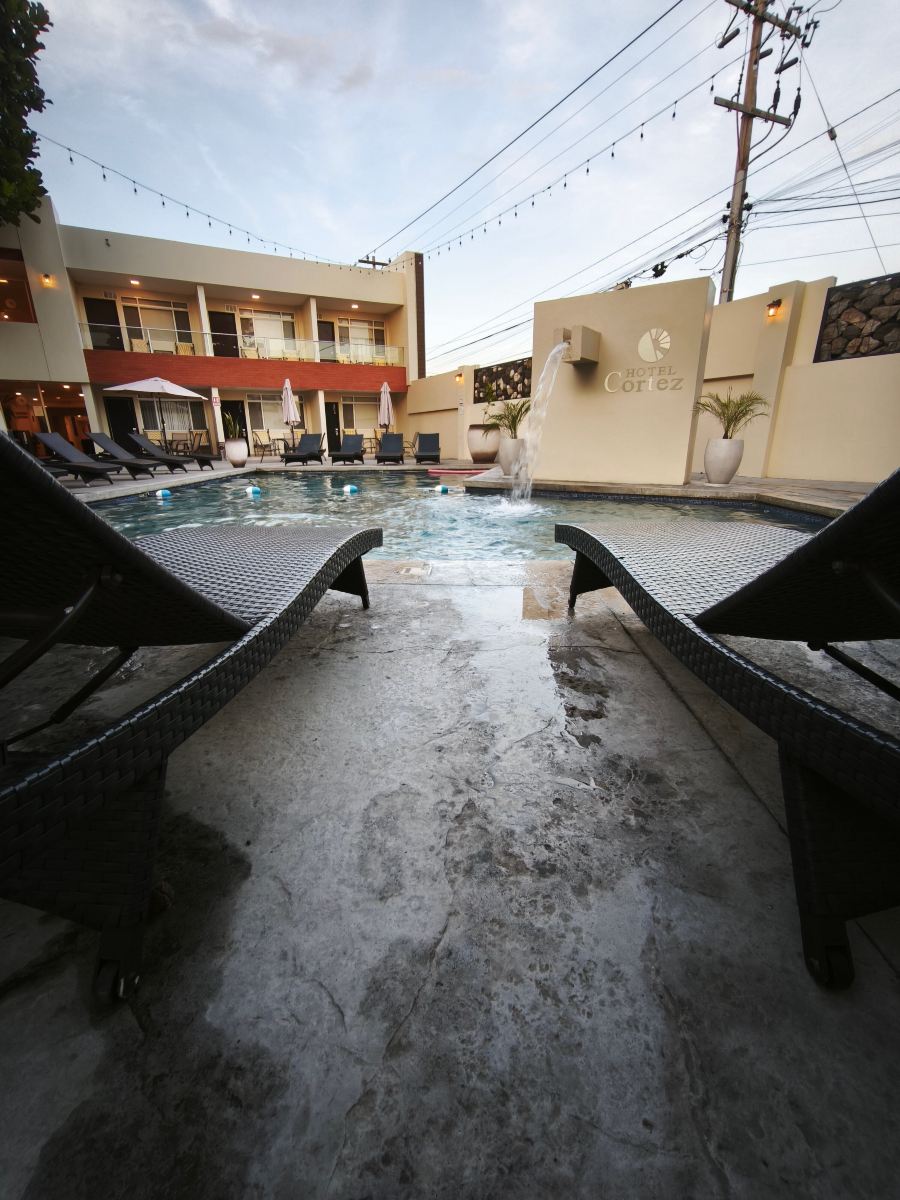 恩森纳达贝哈酒店-旅行者
