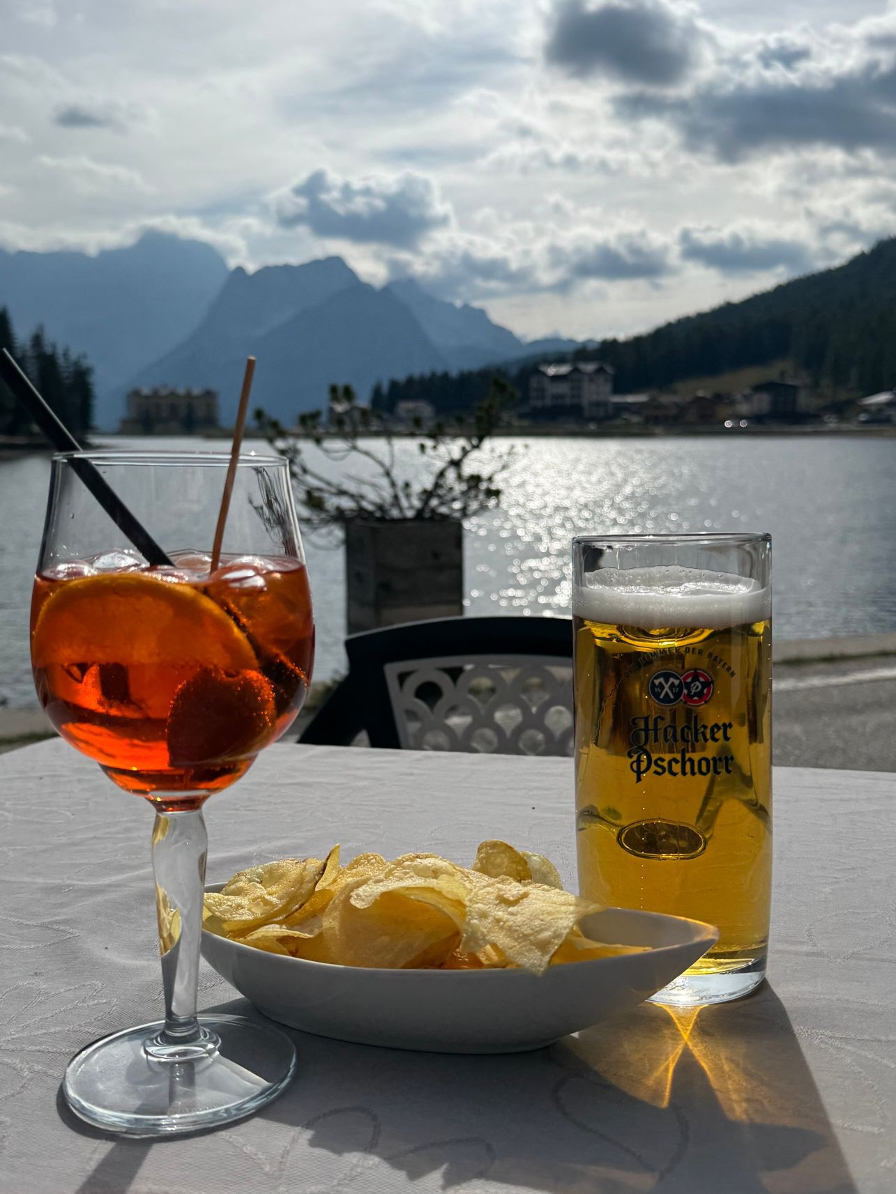 苏拉帕斯酒店-旅行者