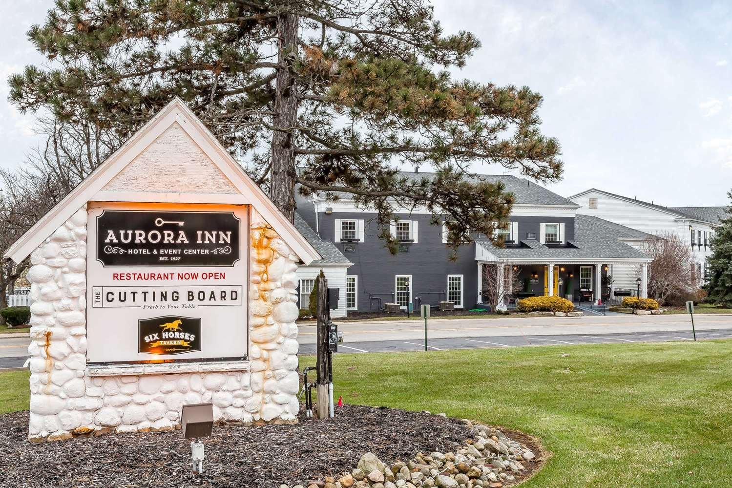 Aurora Inn Hotel & Event Center-官方