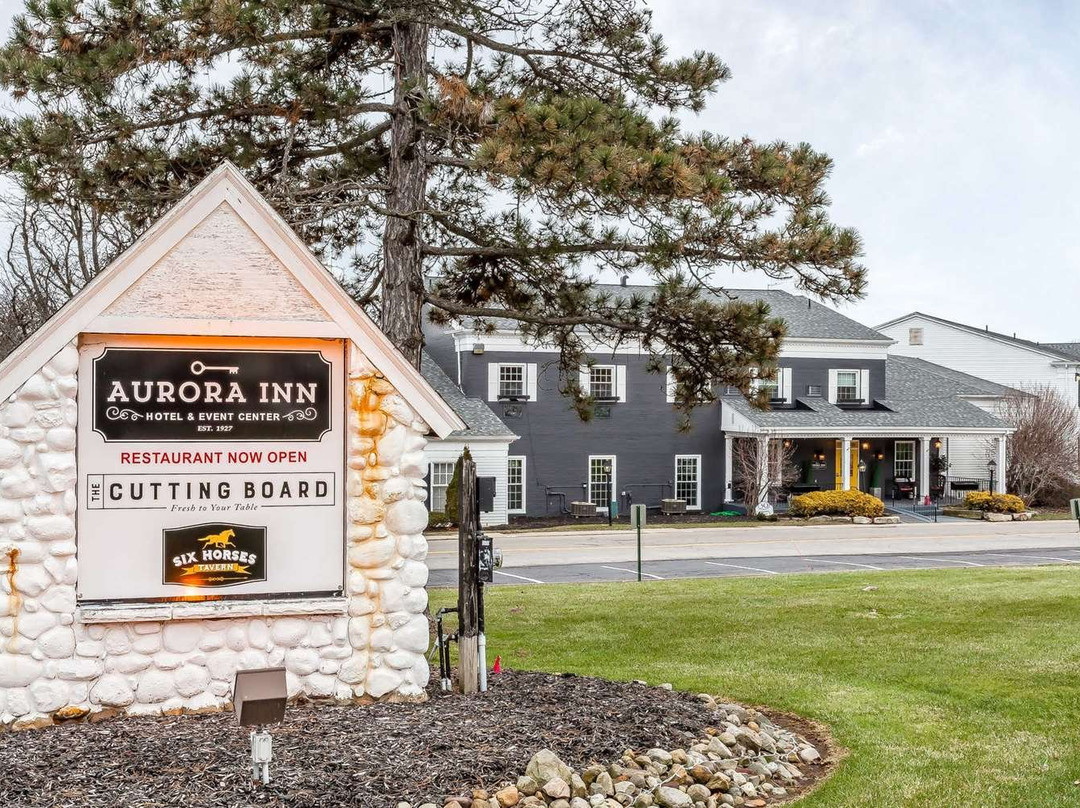 Aurora Inn Hotel & Event Center主图