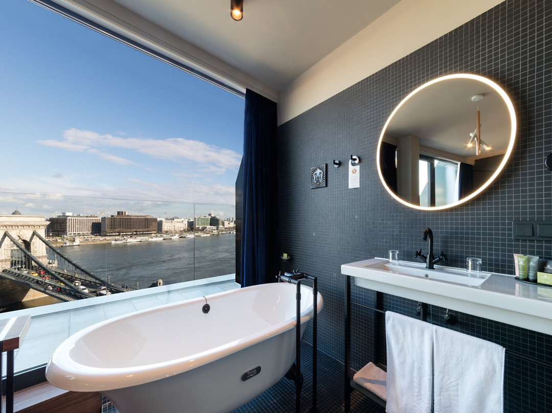 Hotel Clark Budapest主图