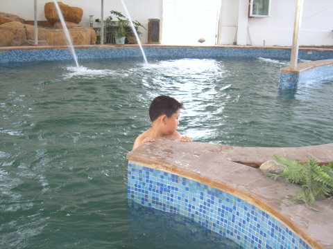 地热城温泉酒店-客卧