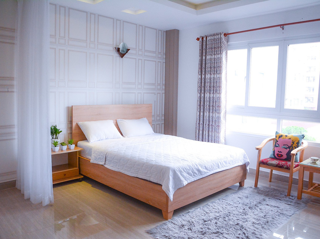 Duc Hoa Dong酒店住宿-Paragon Saigon